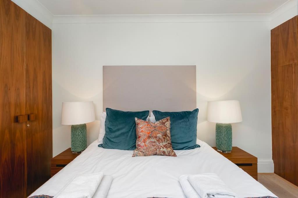 ' Luxury & Spacious 4 Bed 4 Bath Apartment ' London Kültér fotó